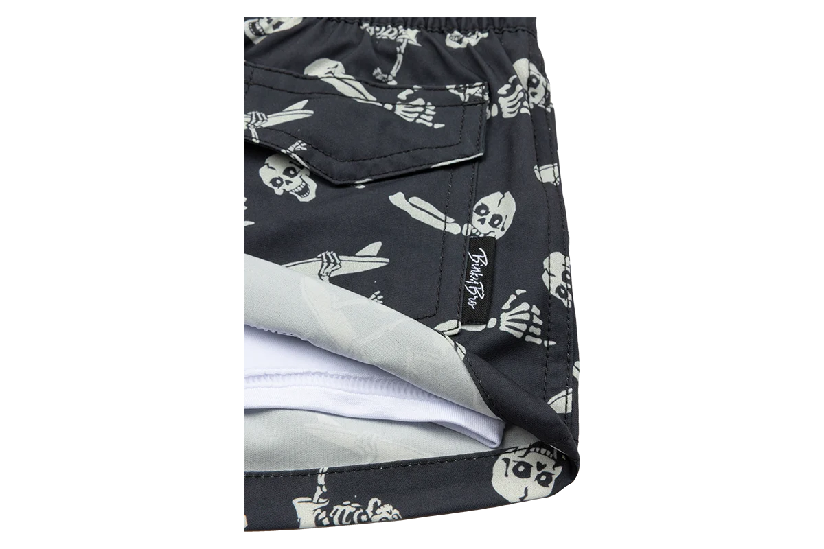 Crossbones - Image 5
